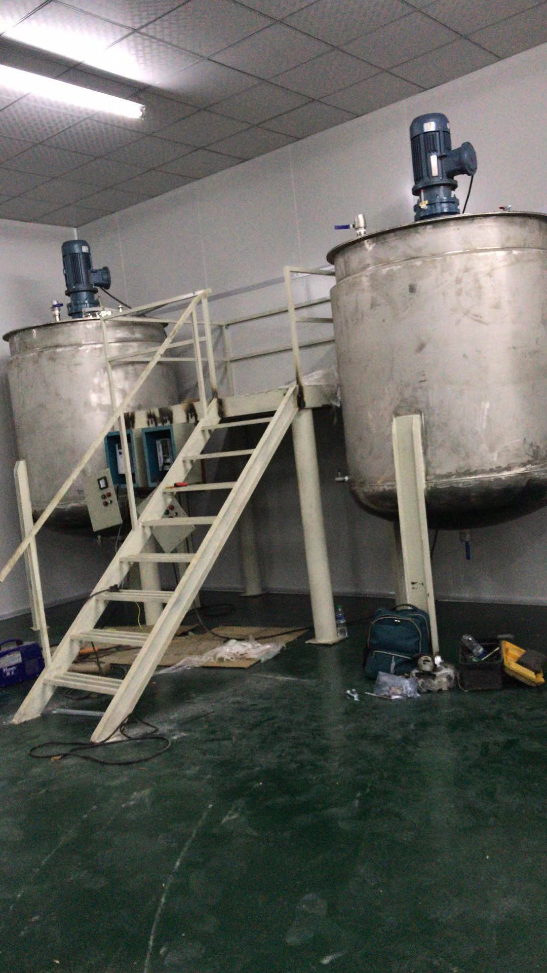 世界杯（中国）机械制造（客户定制2500L反应釜）